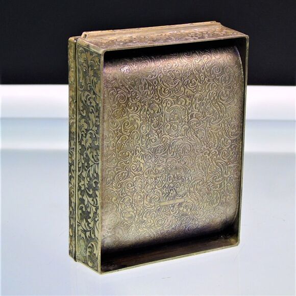 The Blue Boy Silver Plated Desktop Box - Picture 3 of 8